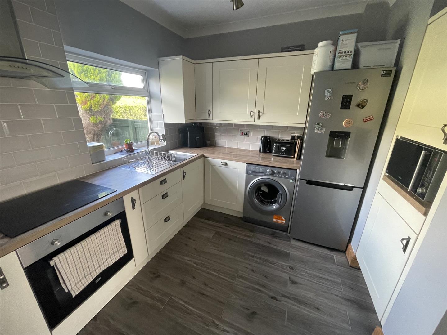 North Road, Loughor, Swansea, SA4 6QE